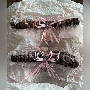 New camo garter set